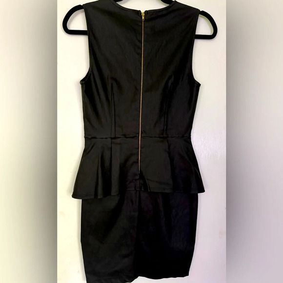 “Your Little Black Dress” Medium by Lovely Day. Pleated bust & Peplum w/V-neck - Picture 7 of 10